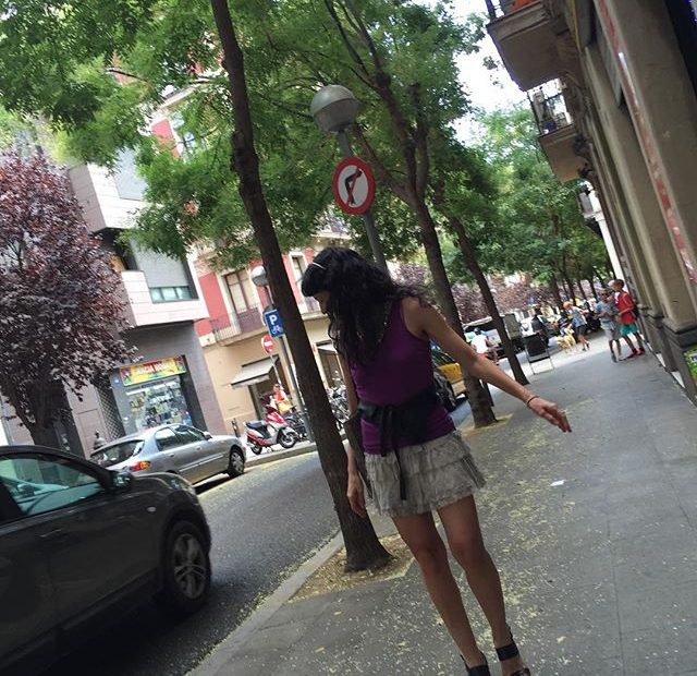 Roser Amills Paseando