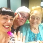 Roser Amills amb les tietes de la radio programa especies protegides