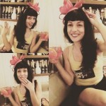 Roser Amills Tocado Rojo Martini Campari