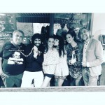 Recuerdo del fiestón de anoche en el bar Pietro!! Besos a mil y buenos días ;)) - Roser Amills, escritora mallorquina