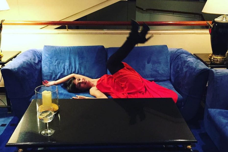 Roser Amills Vestido Rojo