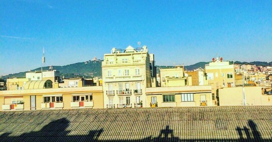 Superpuestos: perfil, paisaje, luces, sombras ;)) - Roser Amills, escritora mallorquina