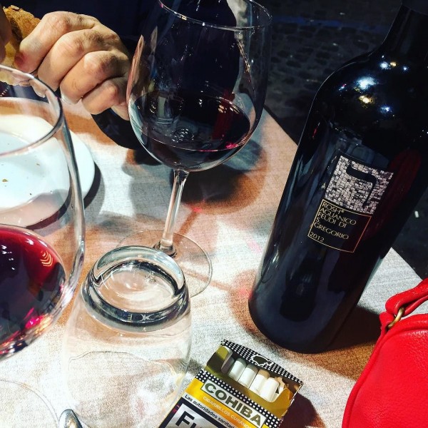 El #vino es lo primero: este es #Aglianico :)) #food #pornfood #foodporn #picoftheday #igersespaña #kosher #rome #italy #italia
