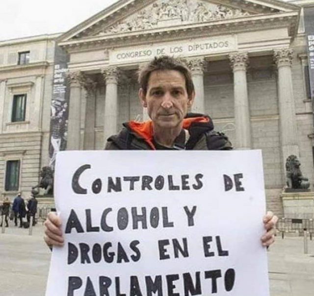 Albert Pla no se calla en España de mierda - Roser Amills, escritora mallorquina