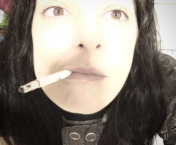 roser amills cigarro