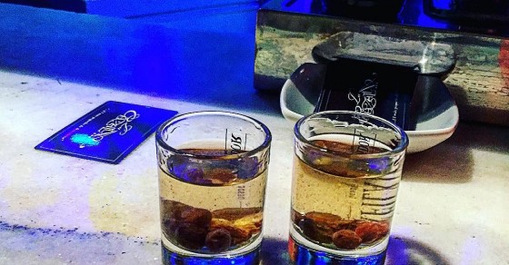 Conocéis #lacazalla? El bar más pequeño de Barcelona :)) - Roser Amills, escritora mallorquina