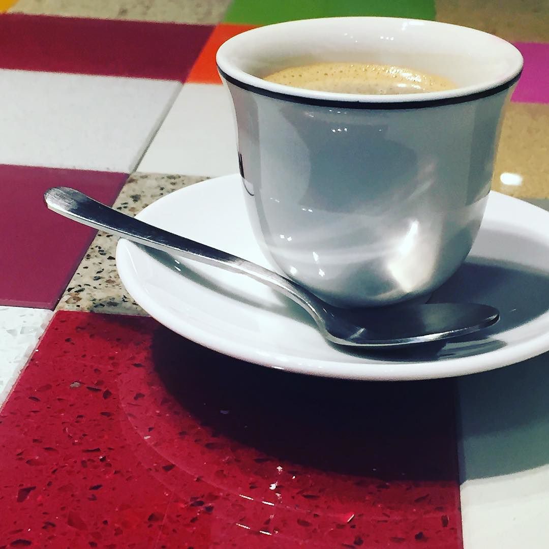 He fet un bon cafè amb @pereleon @josepcarrizo #labuenaonda #vivirenmodoavion ;))