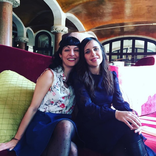 Roser Amills y Laura Conde