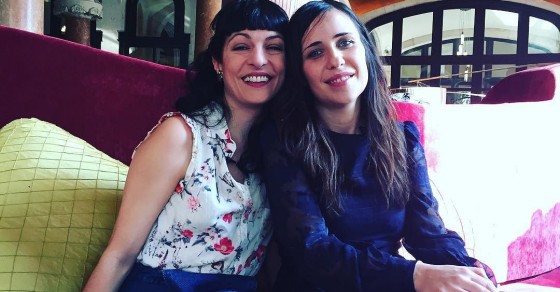 Roser Amills y Laura Conde