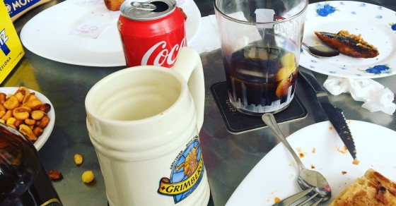 Un merecido descanso, misión cumplida!!! Las croquetas están riquísimas!! - Roser Amills, escritora mallorquina