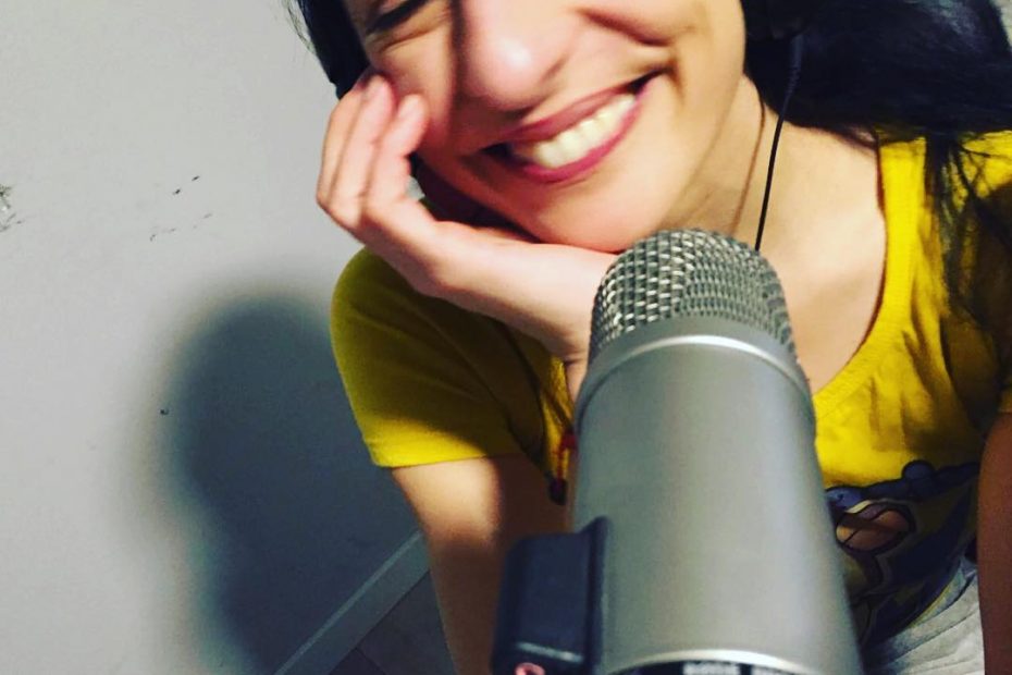 Roser Amills en su programa de radio de Scanner FM