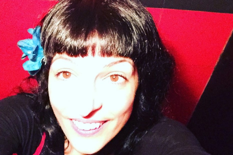 Roser Amills flor azul