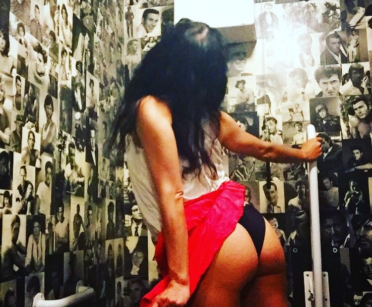 Roser amills public wc hollywood