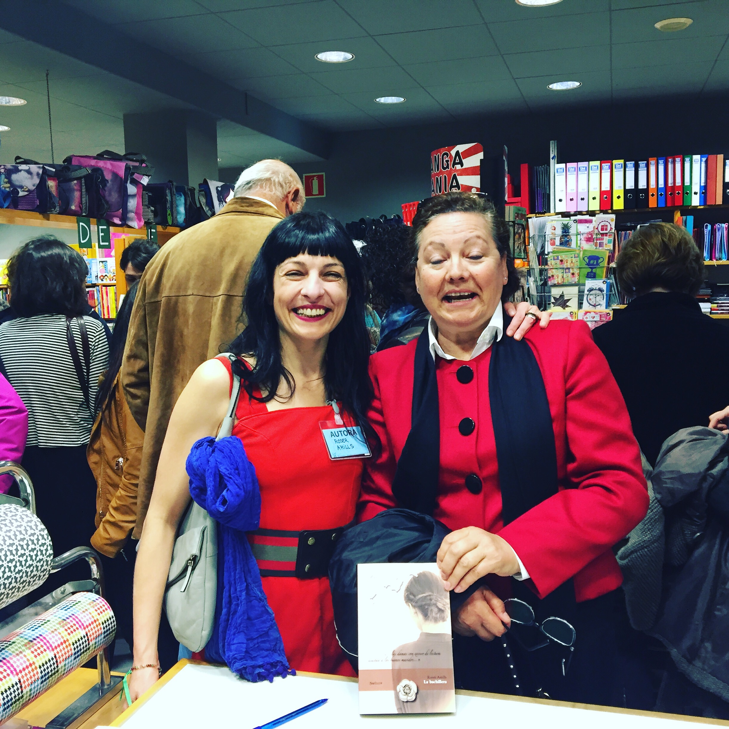 Roser Amills a la llibreria el cucut