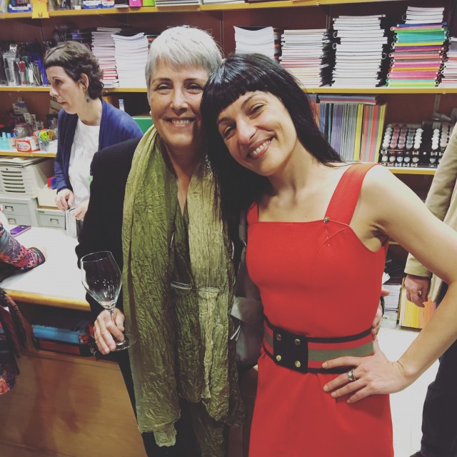 Roser Amills a la llibreria el cucut