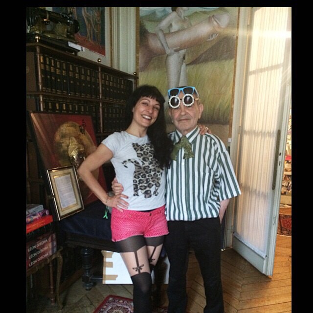 Roser Amills con Fernando Arrabal en París