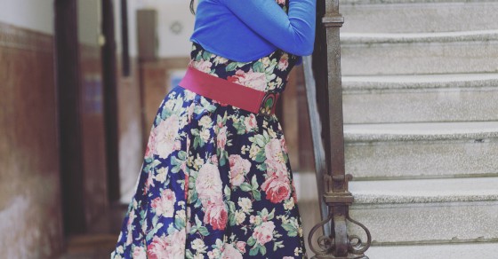 Roser Amills retrato Guy Aelbrecht escalera