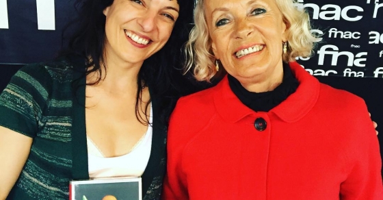 Es un honor coincidir en esta firma con Monika Zgustova !! Gracias @fnac_esp @ifbeditors - Roser Amills, escritora mallorquina
