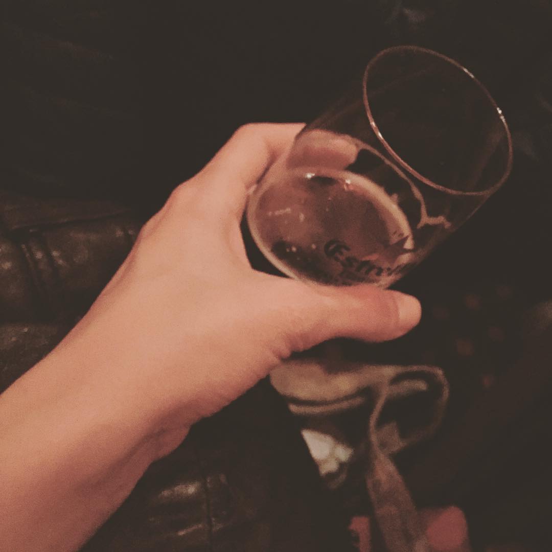 Ahora cervezas y libros ... Cultura, libros y tapas