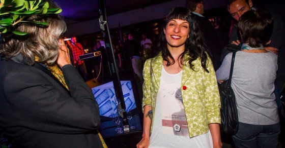 Roser Amills acude a la fiesta del hotel alma de cierre de sant jordi