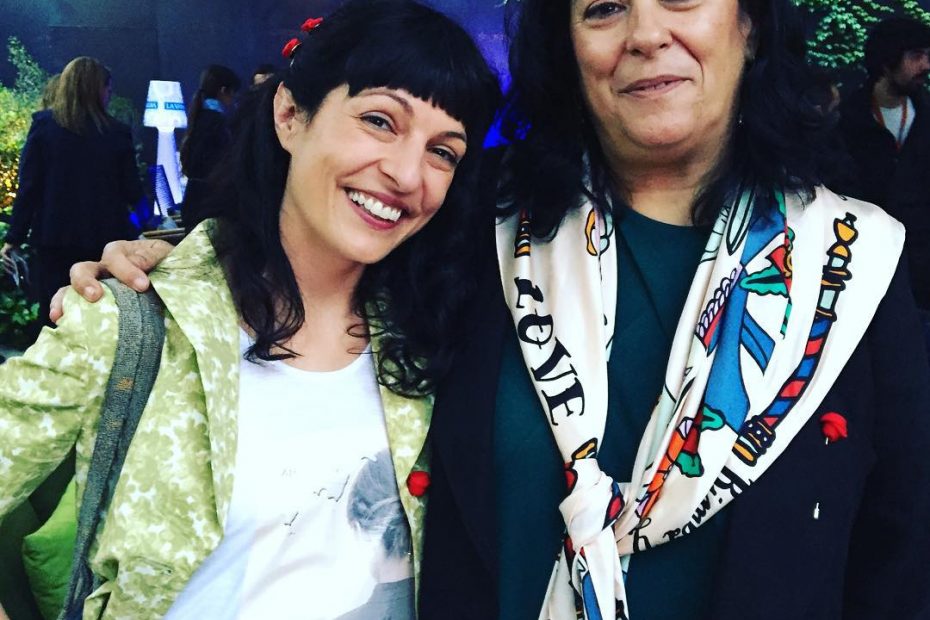 Roser Amills con Almudena Grandes en Sant Jordi