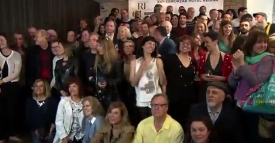 roser amills foto de grupo del desayuno de autores del Hotel Regina sant jordi