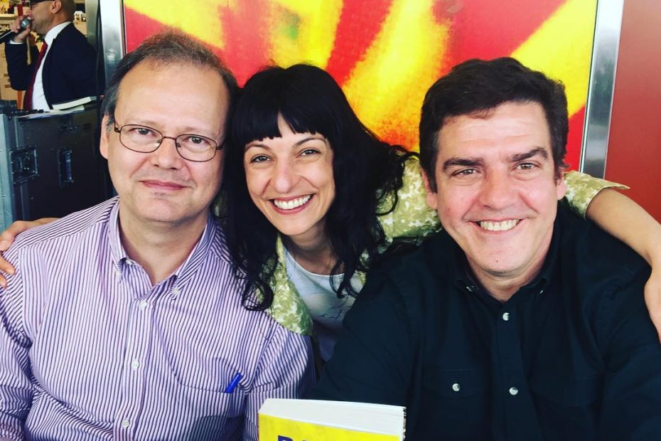 Roser Amills Sant Jordicon los autores del libro del barça