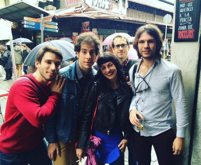 Watertapes: Queda inaugurado #watertapes en #instagram con Foo the band y Roser Amills - Roser Amills, escritora mallorquina