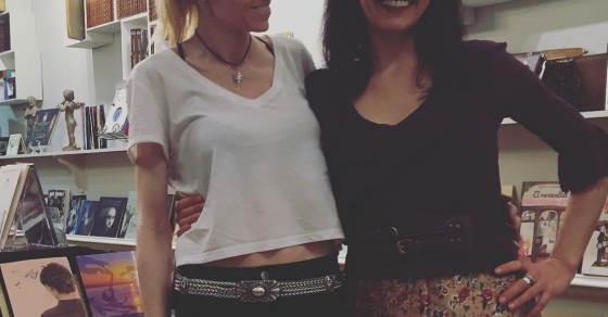 Roser Amills con Marta Mirosa, lectora y librera
