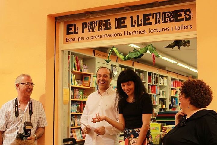 roser amills en el pati de lletres, recital