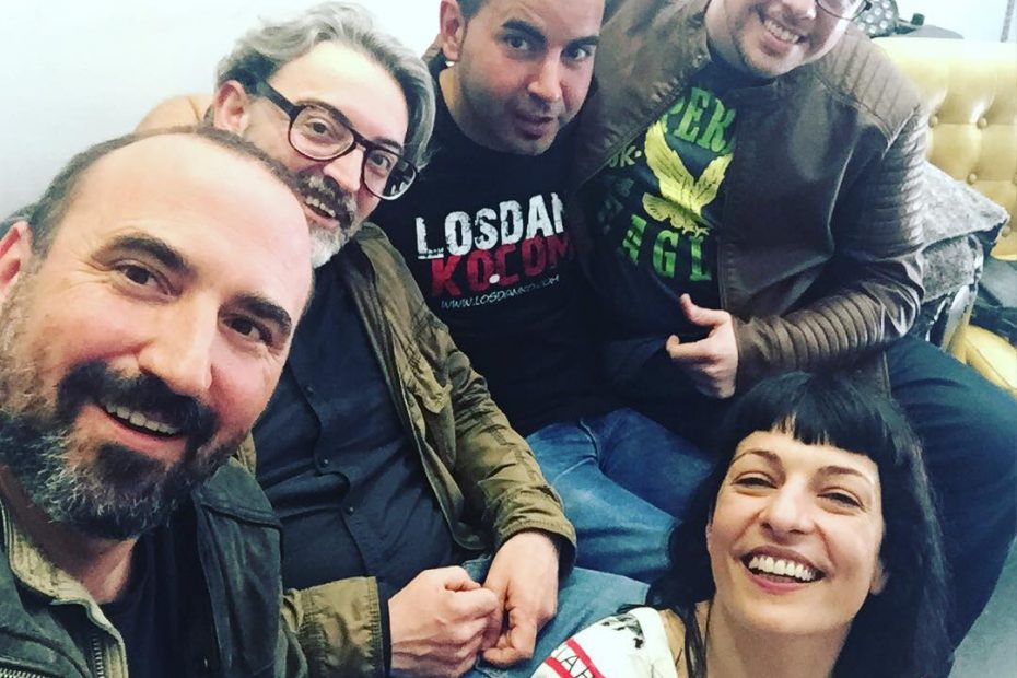 Roser Amills en Scanner FM durante la preparacion del programa “Los Danko a Mil”, con Pau Freixas como invitado