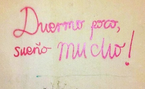 duermo poco, sueño mucho