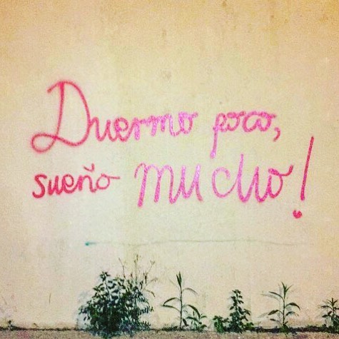 duermo poco, sueño mucho