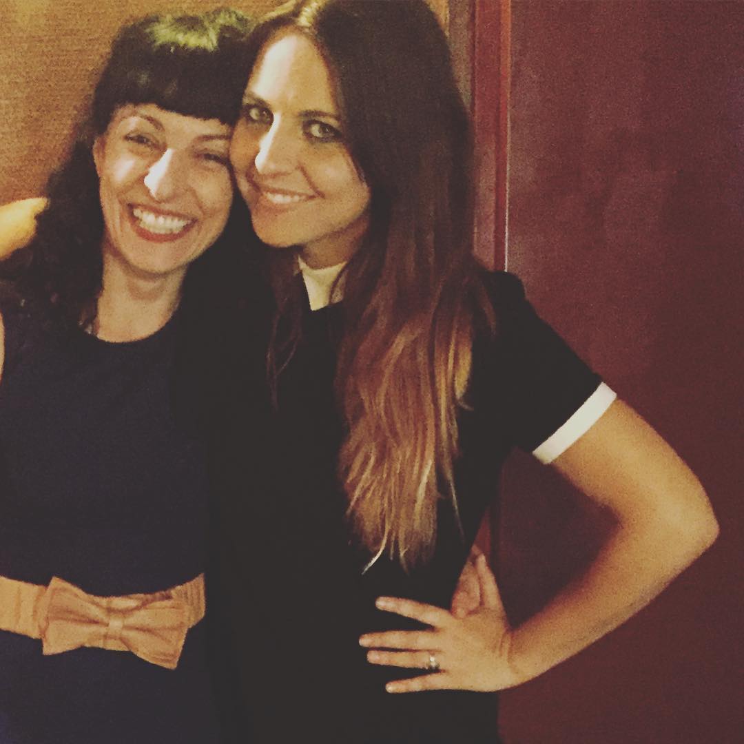 Roser Amills con Lidia Guevara