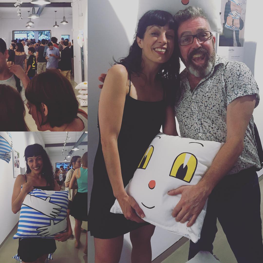 Roser Amills disfruta de los cojines de La Mallorquina 20 y Design Series BCN