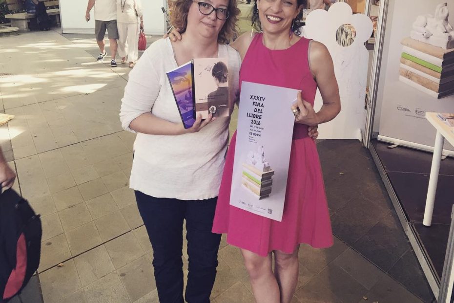 Roser Amills en la Fira del Llibre de Palma con Margalida Ramon