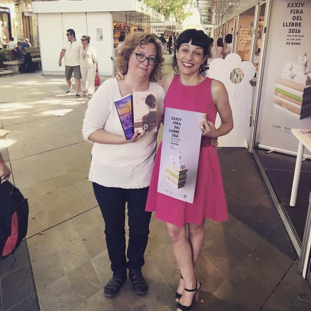 Roser Amills en la Fira del Llibre de Palma con Margalida Ramon