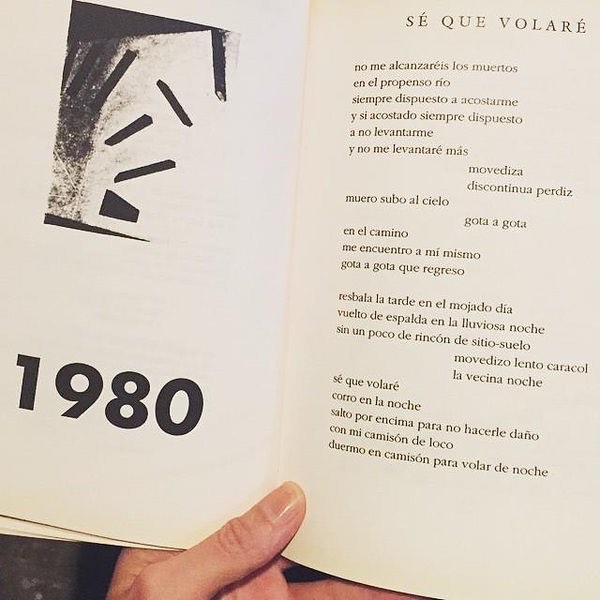 Roser Amills leyendo a Jorge Oteiza, poeta de “Existe Dios al noroeste”