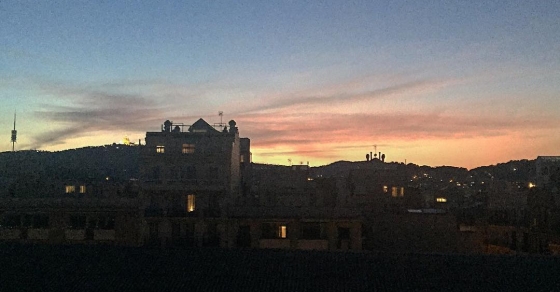 El paisaje que alumbra mi escritorio hoy es inmejorable ;)) #novela2017 - Roser Amills, escritora mallorquina