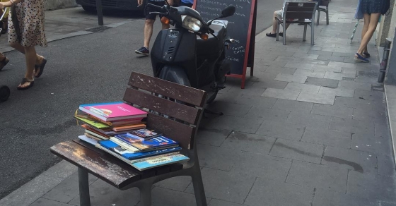 He dejado unos lindos libritos infantiles en la calle Puigmartí para quien los quiera #bookcrossing #bondia @c.o.llibreria #libroslibres #freebooks 2 He dejado unos lindos libritos infantiles en la calle Puigmartí para quien los quiera #bookcrossing #bondia @c.o.llibreria #libroslibres #freebooks - Roser Amills, escritora mallorquina