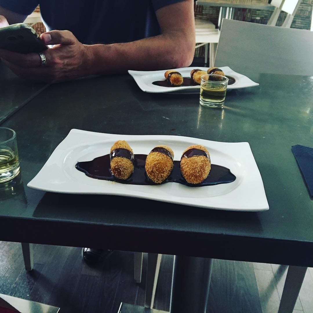 croquetas de coco con tequila