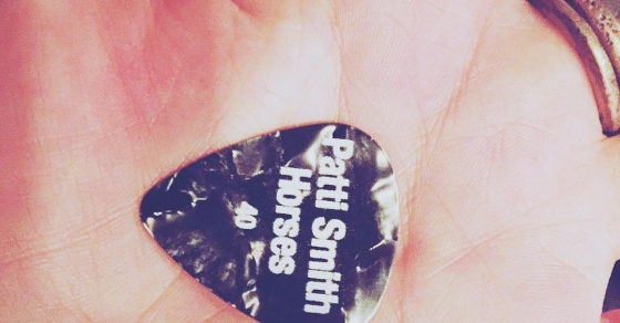 Patti Smith me regalo la pua de su hijo, Jackson Smith tras el concierto en Barcelona