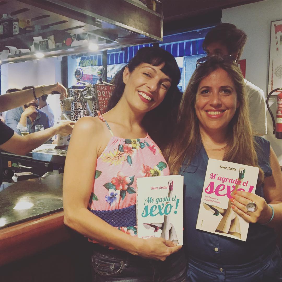 Roser Amills con Alejandra Navarro Ribas