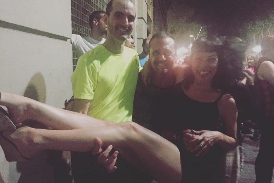 roser amills con los patinadores joaquin y jorge