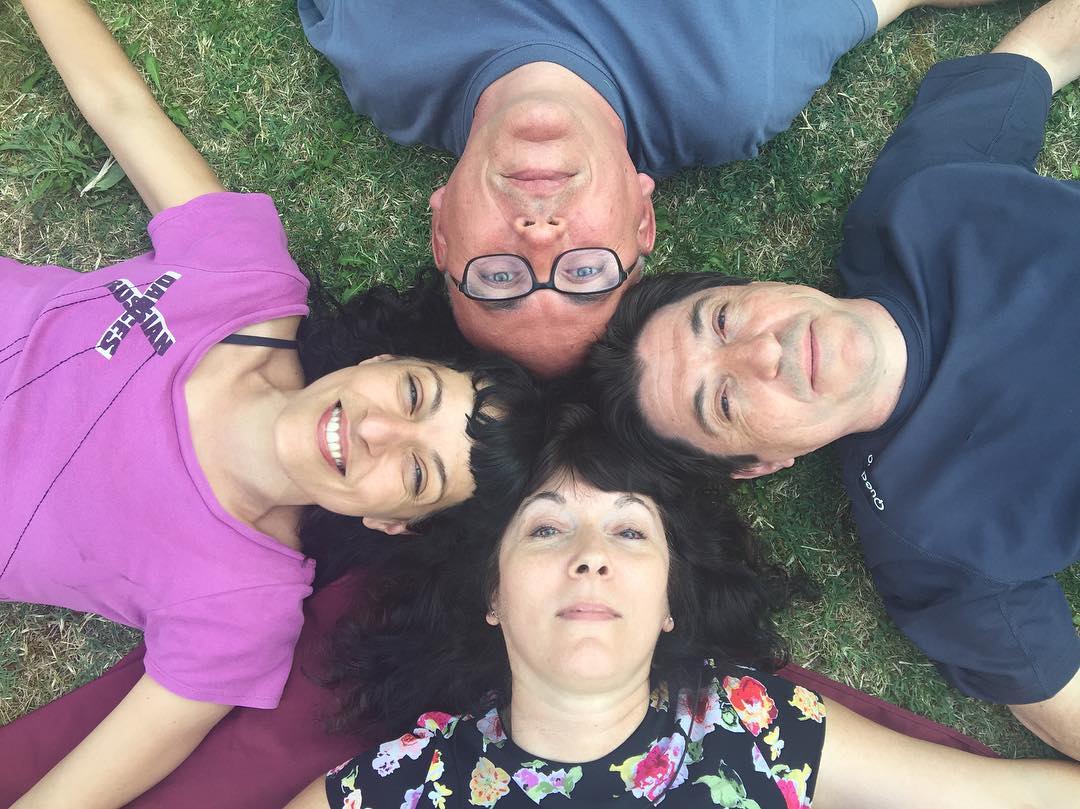 roser amills con raimon moreno, laura prego i frederic garrido