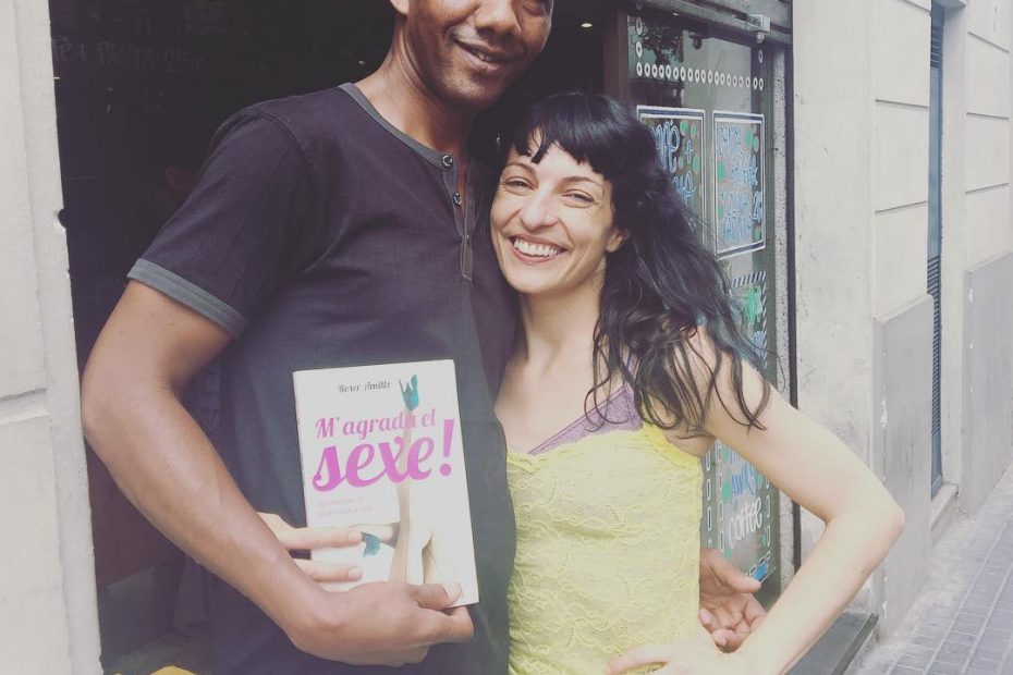 Roser Amills con un lector