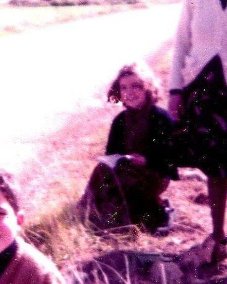 Roser amills, de niña. "De mayor quiero ser escritora", decía.