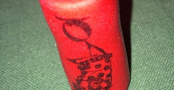 tapon rojo botella de vino