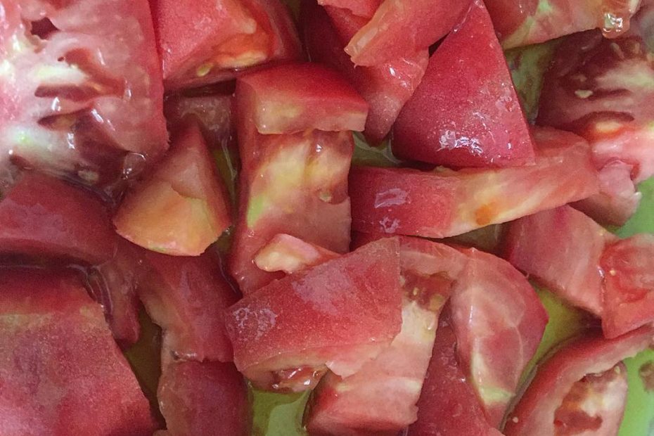 Tomate rojo, aceite verde y nada nada nada mes ;))