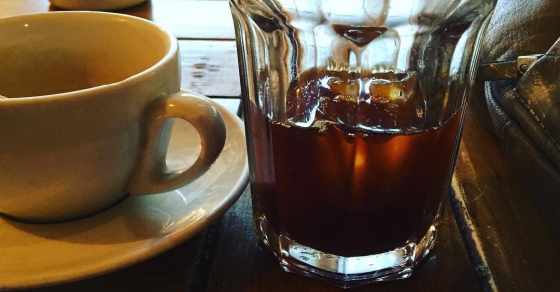 Pienso que si hubiera sido mujer usaría café como perfume.
John Van Druten - Roser Amills, escritora mallorquina